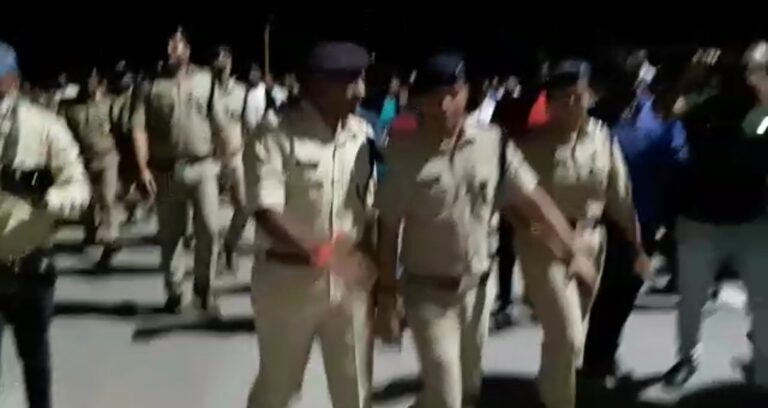 जसपुर (Jaspur Insident) : UP Police की दबिश के दौरान चली गोली, ज्येष्ठ प्रमुख की पत्नी की मौत, 10-12 अज्ञात लोगों पर हत्या का मुकदमा दर्ज