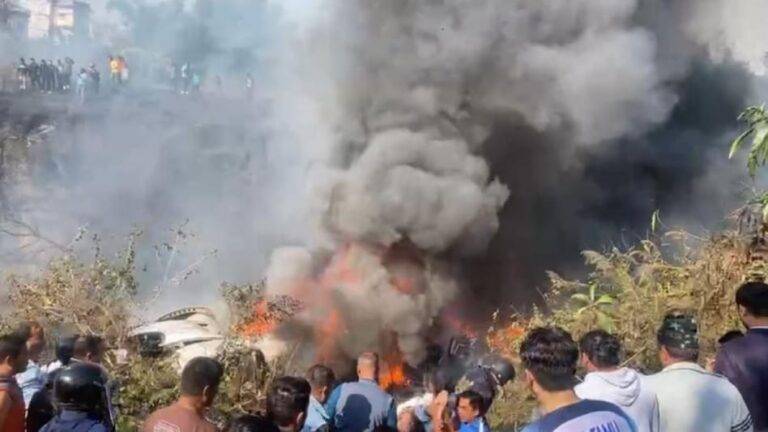 दर्दनाक हादसा (Plane crash in Nepal) : नेपाल में प्लेन क्रैश, अभी तक 35 लोगों की मौत, 72 यात्री थे सवार, रेस्क्यू जारी