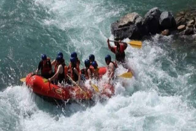 River rafting rishikesh