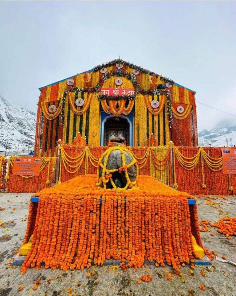 Kedarnath dham: केदारनाथ धाम के कपाट खुले, बाबा के जयकारों से गूंज उठा मंदिर परिसर