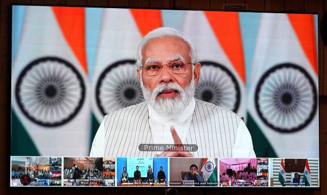 ब्रेकिंग: प्रधानमंत्री मोदी (Modi) ने देश के 18 राज्यों और 2 केन्द्र शासित प्रदेशों में 91 एफएम ट्रांसमीटरों का किया लोकार्पण
