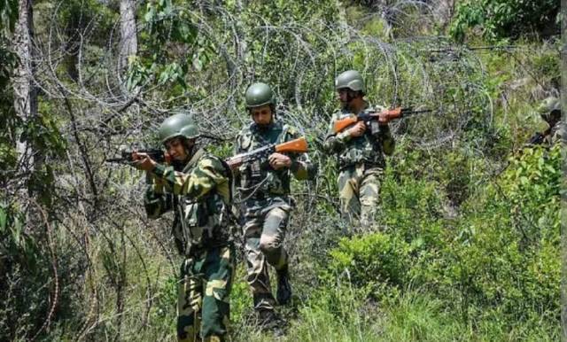 ब्रेकिंग: घाटी के कुपवाड़ा (Kupwara) में सेना के जवानों ने घुसपैठ कर रहे चार आतंकवादियों को किया ढेर