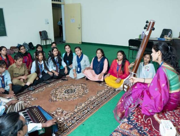 विश्व संगीत दिवस (world music day) पर श्री गुरु राम राय विश्वविद्यालय में ऑनलाइन संगोष्ठी का आयोजन