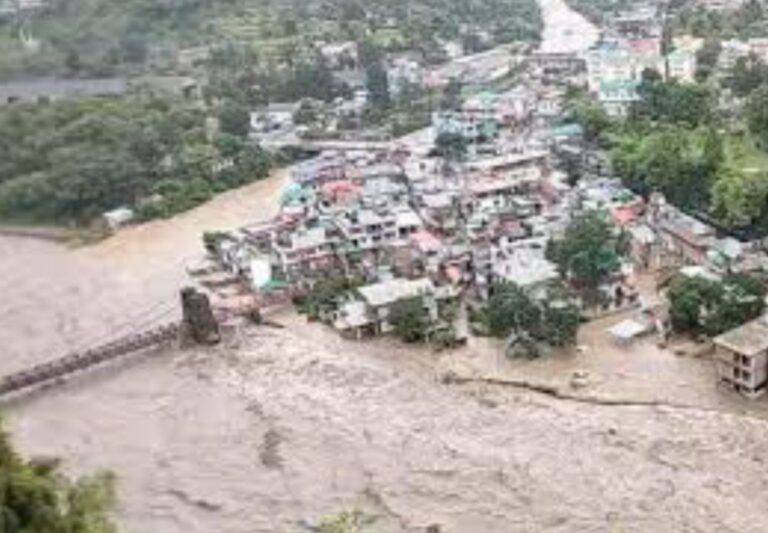 आफत: प्रदेशभर में बारिश ने मचाई तबाही (Rain wreaks havoc), जनजीवन अस्त-व्यस्त