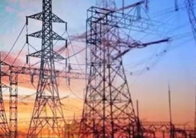 तैयारी शुरू : यूपी में बिजली उपभोक्ताओं (electricity consumers) को लग सकता है बड़ा झटका, दरें बढ़ाने के लिए प्रस्ताव दाखिल