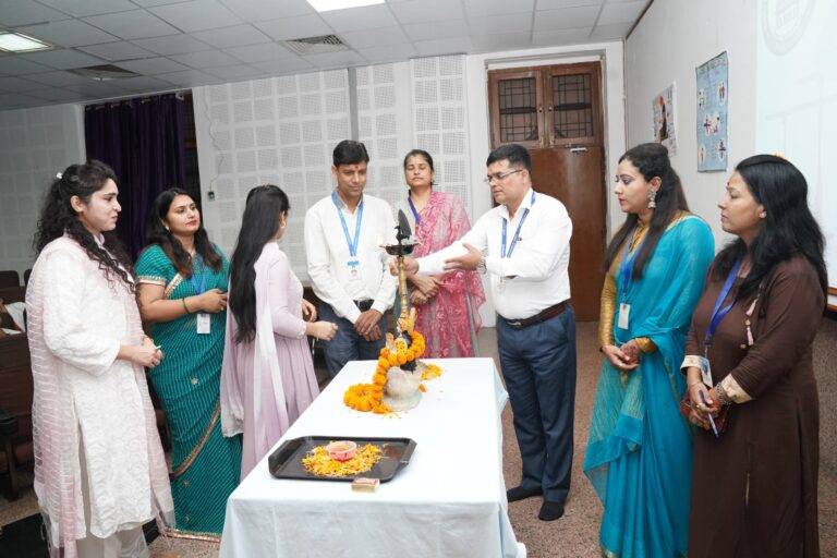 World Physiotherapy Day: वर्ल्ड फिजियोथैरेपी दिवस पर श्री महंत इन्दिरेश अस्पताल में विभिन्न कार्यक्रमों का आयोजन