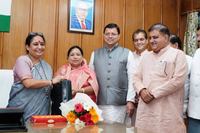 ब्रेकिंग: विधानसभा अध्यक्ष ऋतु खंडूड़ी (Ritu Khanduri) ने पार्वती दास को दिलाई विधायक पद की शपथ, सीएम धामी ने दी शुभकामनाएं