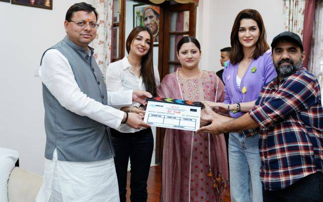 फ़िल्म अभिनेत्री कृति सेनन व फ़िल्म निर्माता/लेखिका कनिका ढिल्लन ने की मुख्यमंत्री पुष्कर धामी (Pushkar Dhami) से भेंट
