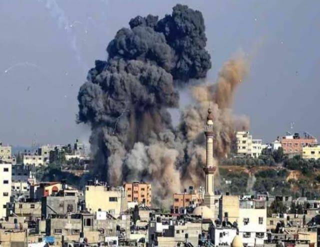 Israel Hamas War : इजराइल-हमास की जंग महायुद्ध की ओर, दुनिया दो खेमों में बंटी, संघर्ष विराम प्रस्ताव से भारत ने बनाई दूरी