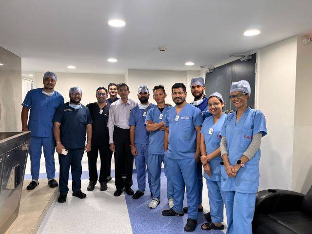 श्री महंत इंदिरेश अस्पताल (Mahant Indiresh Hospital) ने हासिल की नई उपलब्धि : डॉ. साहिल महाजन ने 1.5 साल के बच्चे का इस नवीनतम तकनीक से किया सफलतापूर्वक इलाज