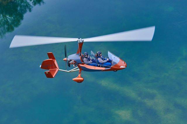हरिद्वार: साहसिक पर्यटन के क्षेत्र में जॉयरोकॉप्टर (Gyrocopter) के परीक्षण उड़ान की जिलाधिकारी धीराज गर्ब्याल ने किया शुभारम्भ 