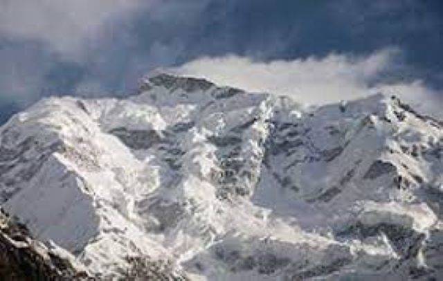नाजुक हिमालय (Himalaya) में निर्माण की चुनौती