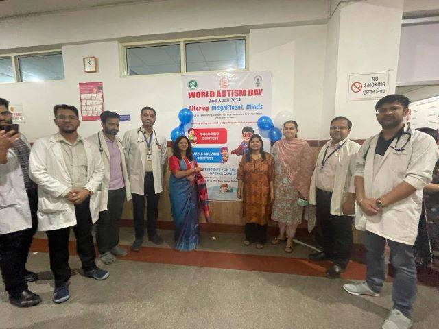 श्री महंत इन्दिरेश अस्पताल में आटिज्म ग्रसित बच्चों के साथ मनाया विश्व आटिज्म दिवस