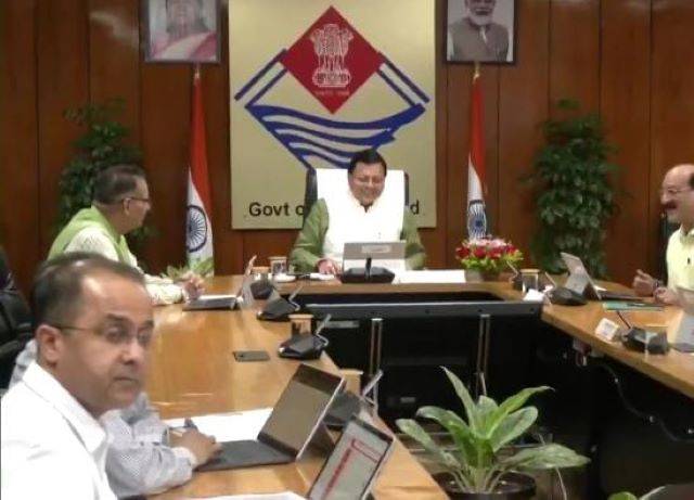 कैबिनेट मीटिंग : उत्तराखंड में अब जबरन धर्मांतरण पर सख्त होगा कानून, कैबिनेट की बैठक में सीएम धामी ने कई महत्वपूर्ण प्रस्तावों को दी मंजूरी