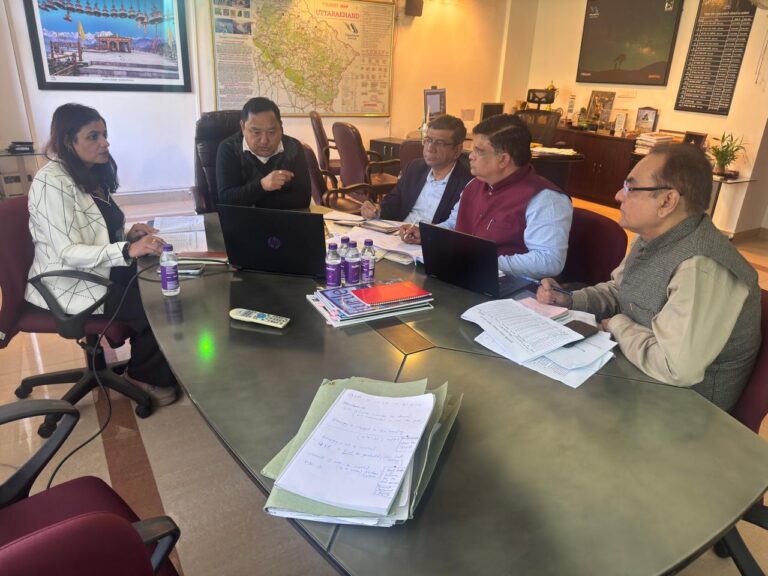 सीमान्त गाँवों के विकास एवं पलायन रोकथाम को ठोस कार्ययोजना तैयार करने के निर्देश