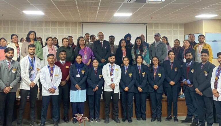 एसजीआरआर विश्वविद्यालय में छात्र परिषद का शपथ ग्रहण समारोह गरिमापूर्ण ढंग से सम्पन्न