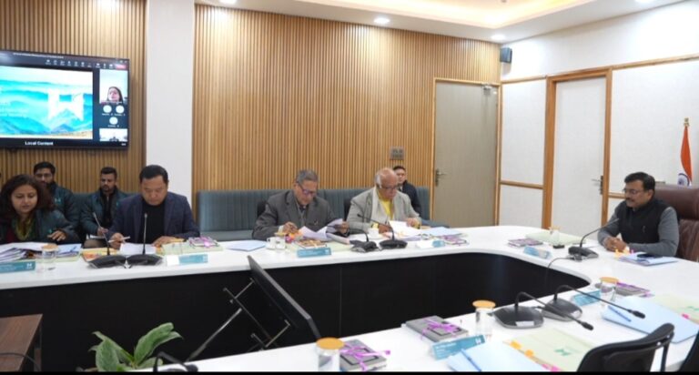 अधिक से अधिक क्लस्टर लेवल फेडरेशन्स एवं स्वयं सहायता समूहों को जोड़ कर हाउस ऑफ हिमालयाज में करें शामिल : मुख्य सचिव