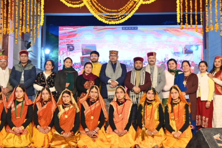 उत्तरकाशी के पौराणिक माघ मेले में कैबिनेट मंत्री गणेश जोशी हुए शामिल