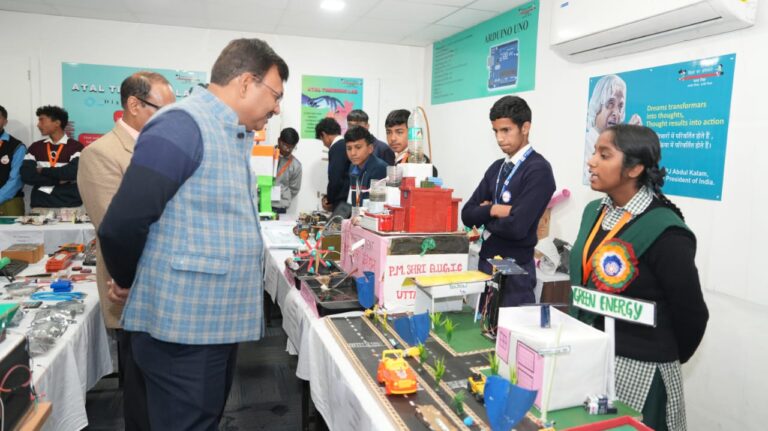 ‘शिक्षा की बात’ : अपने बच्चों की प्रतिभा पहचानते हुए आगे बढ़ाने का प्रयास करें : मुख्य सचिव 