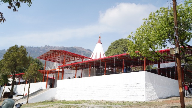 प्राचीन माँ अम्बिका देवी मंदिर राजपुर में गुरुवार को मंगलेश डंगवाल करेंगे महामाई का गुणगान