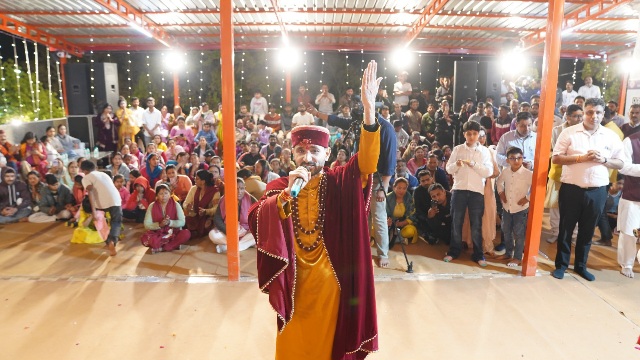 प्राचीन माँ अम्बिका देवी मंदिर राजपुर में माता के भजनों और जागर पर झूमे श्रद्धालु