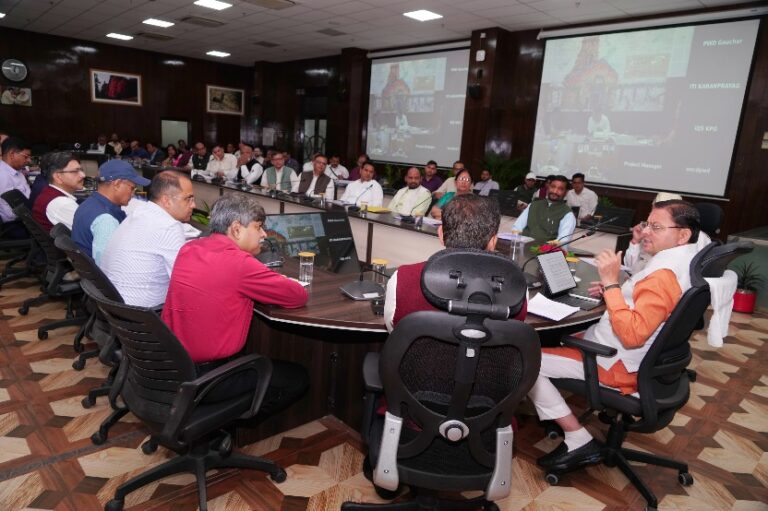 मुख्यमंत्री धामी ने की 5 विधानसभाओं की सीएम घोषणाओं की समीक्षा