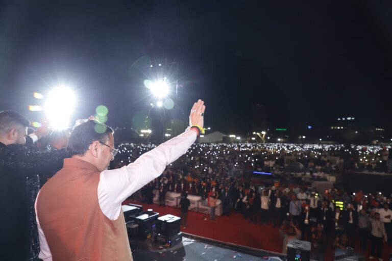 मुख्यमंत्री धामी ने की “वोकल फॉर लोकल” और “लोकल टू ग्लोबल” को बढ़ावा देने की अपील