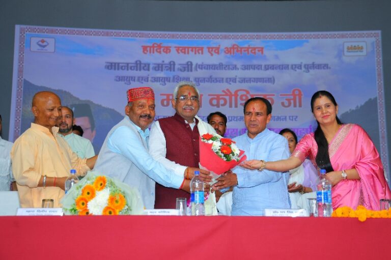 प्रभारी मंत्री मदन कौशिक ने किया पौड़ी गढ़वाल के प्रधानों से संवाद, विकास कार्यों को दी प्राथमिकता