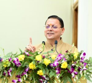मुख्यमंत्री धामी ने 307 नव नियुक्त अभ्यर्थियों को सौंपे नियुक्ति पत्र 3 cm dhami