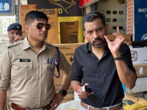 देहरादून: कार्यों की धीमी प्रगति पर डीएम सख्त, अधीक्षण अभियंता यूपीसील का रोका वेतन 2 IMG 20260604 WA0041