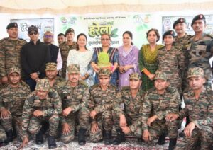 हरेला पर्व पर मंत्री रेखा आर्या ने किया पौधारोपण 2 IMG 20260716 WA0079