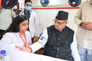 टिहरी में प्रभारी मंत्री गणेश जोशी ने किया ध्वजारोहण, स्वतंत्रता सेनानियों और शहीदों को किया नमन 2 IMG 20260815 WA0017