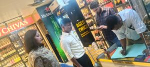 देहरादून में डीएम के निर्देश पर जिला प्रशासन की देर रात शराब की दुकानों पर स्ट्राइक, अलग-अलग मजिस्ट्रेट टीमों की दर्जनों दुकानों पर छापेमारी से मचा हड़कंप 3 IMG 20261001 WA0002